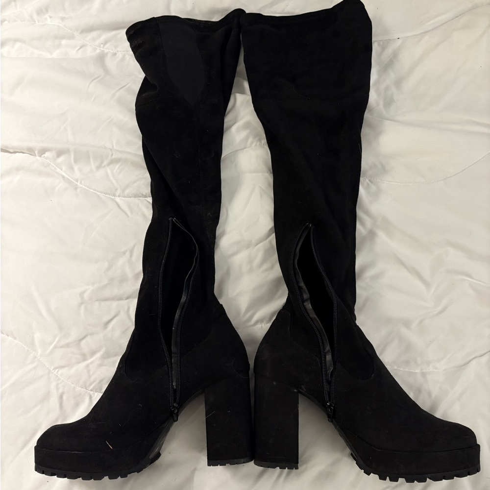Black Knee High Heeled Boots